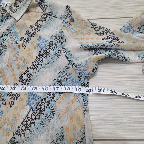 Quintessential Top - Picture 6 of 8